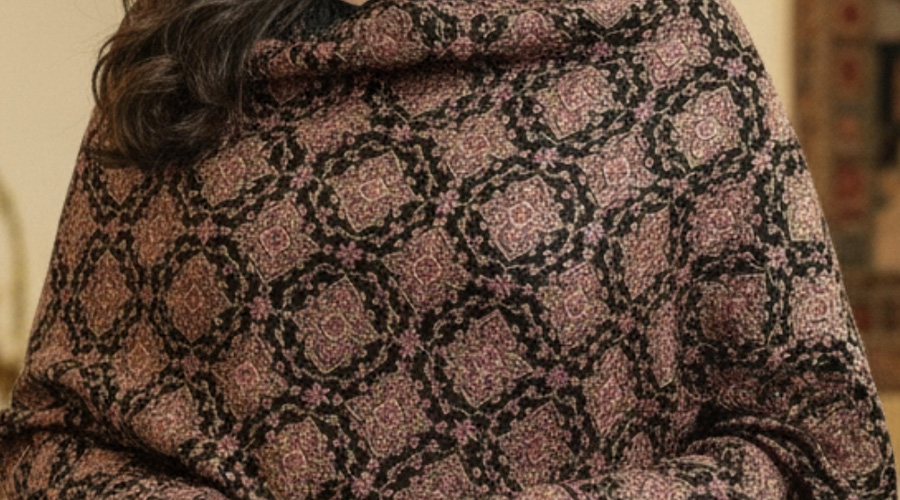 Premium Cashmere Shawls: A Legacy of Luxury and Warmth | Akee International