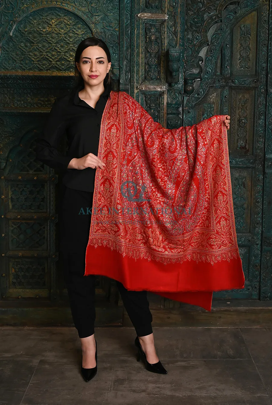 Tilla Vasl Luxury Hand Embroidered Pashmina Shawl