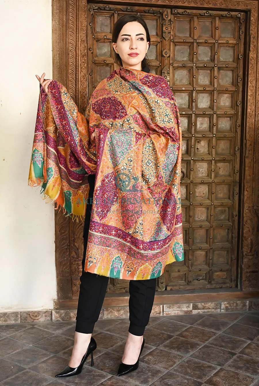 Zikr-e-Pashm Heritage Embroidered Pashmina Shawl | Akee International