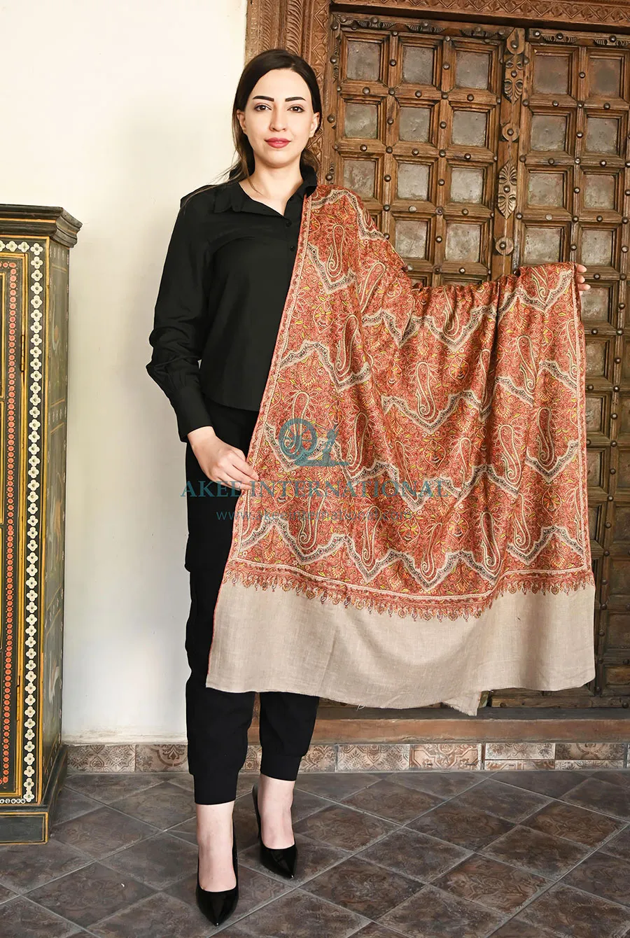 Fanaa Weaves Luxury Kashmiri Pashmina Shawl | Akee International