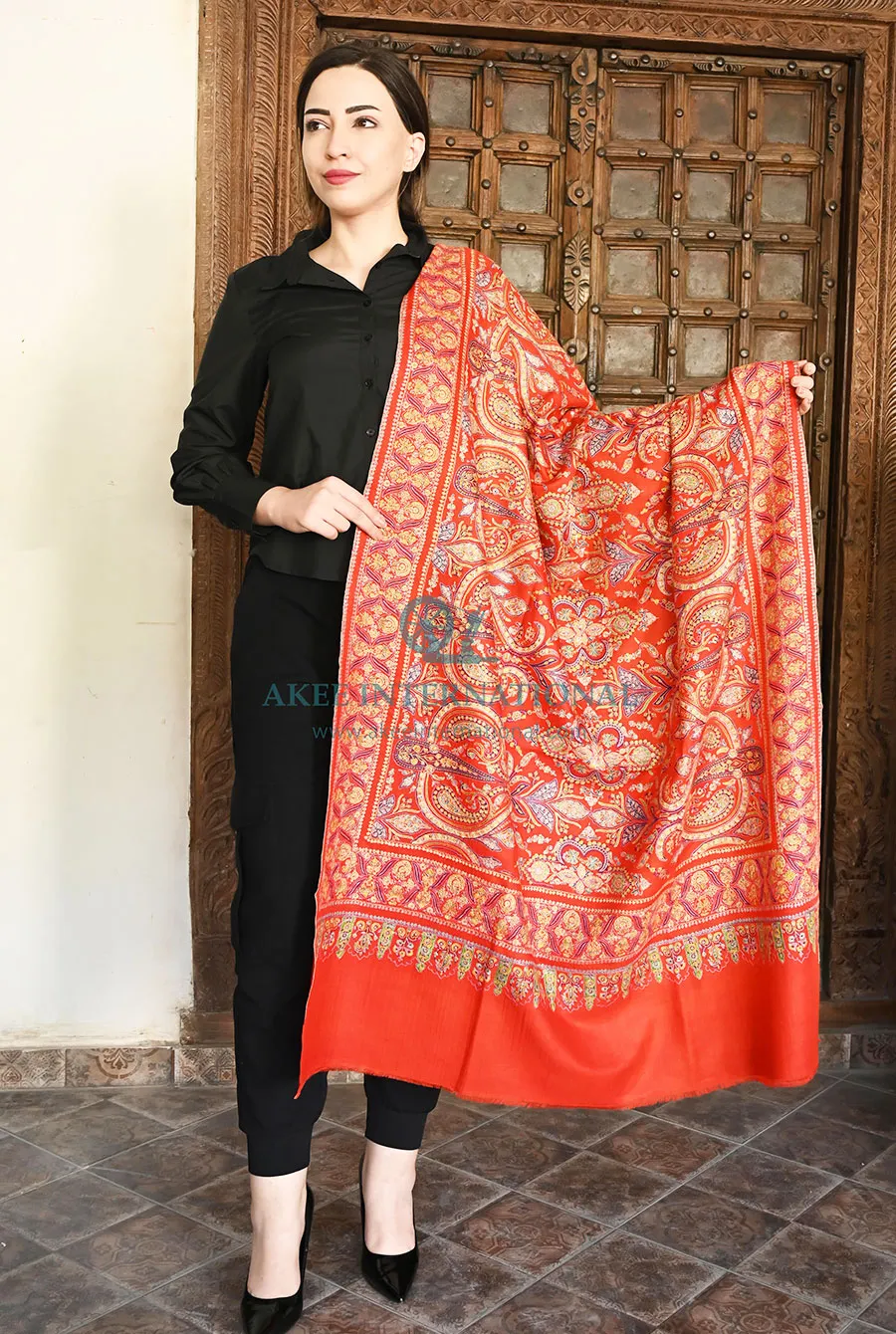 Roohani Vasl Luxury Embroidered Pashmina Shawl | Akee International