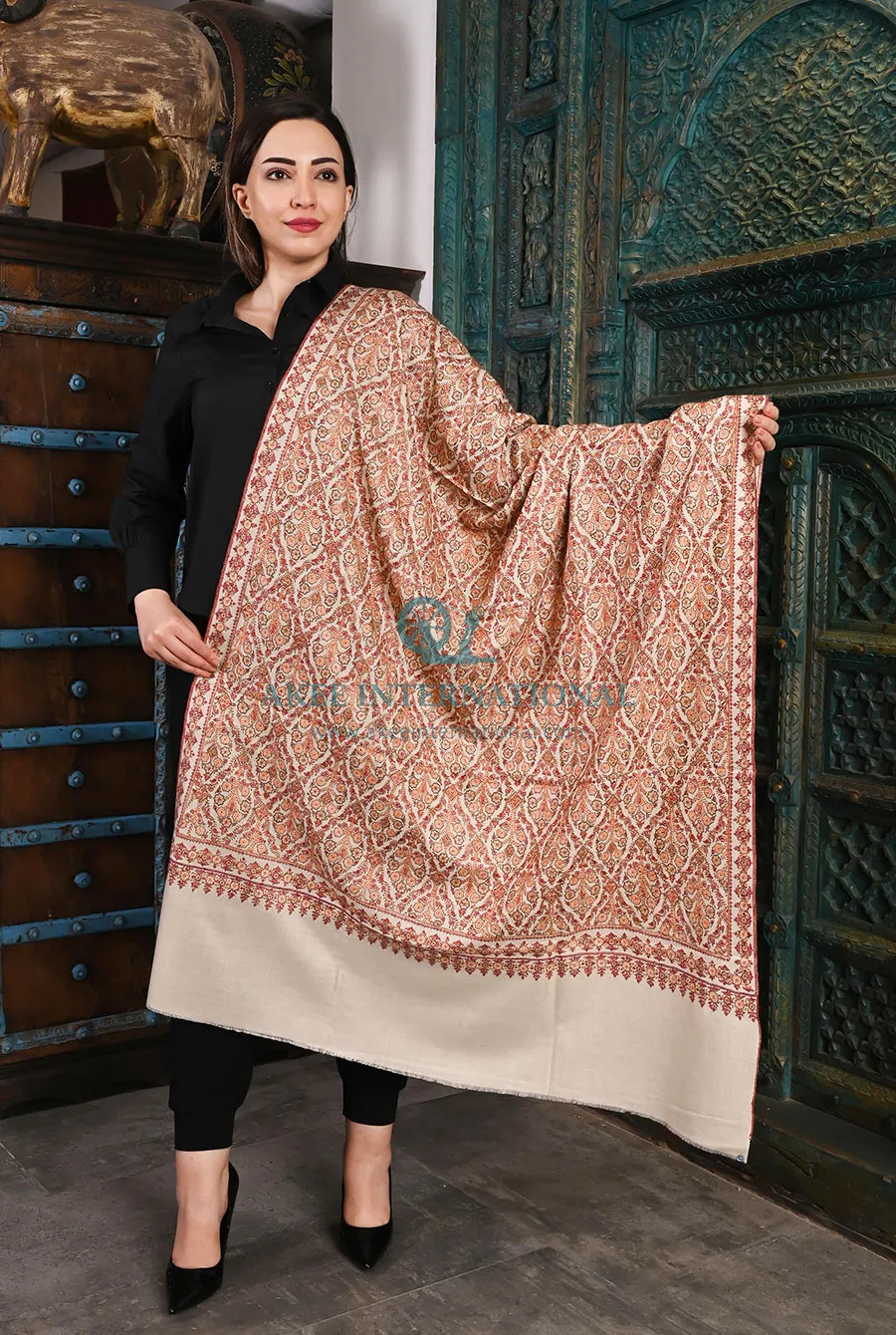 Hoor-e-Kashmir Luxury Pashmina Shawl | Akee International