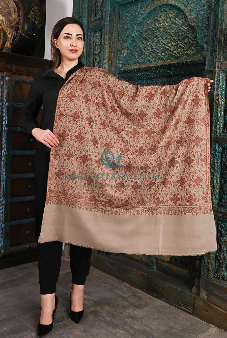 Pari Resham Floral Embroidered Shawl | Akee International