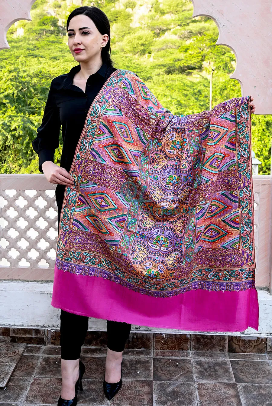 Reshmaé Luxury Embroidered Pashmina Shawl | Akee International