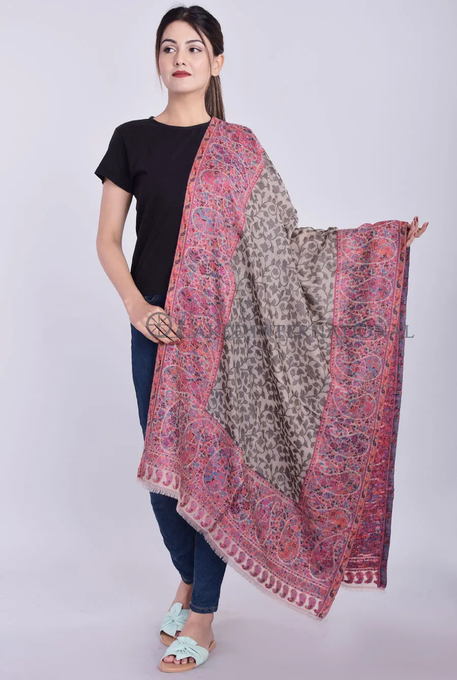 Kani Wool Stoles