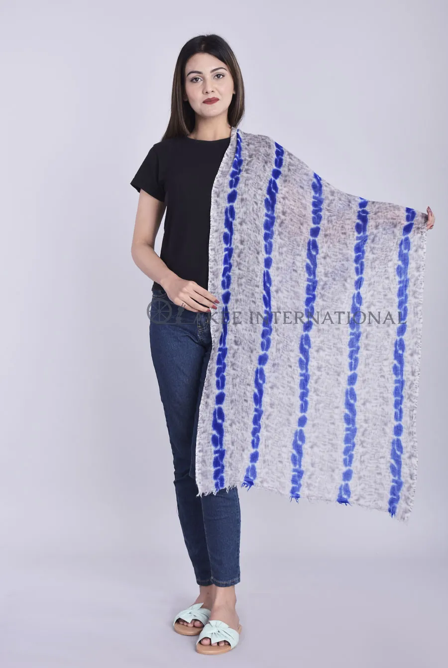 Elegant Floral Printed Wool Scarf | Akee International
