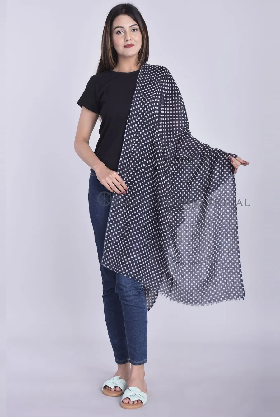 Luxury Modern Pattern Wool Scarf | Akee International