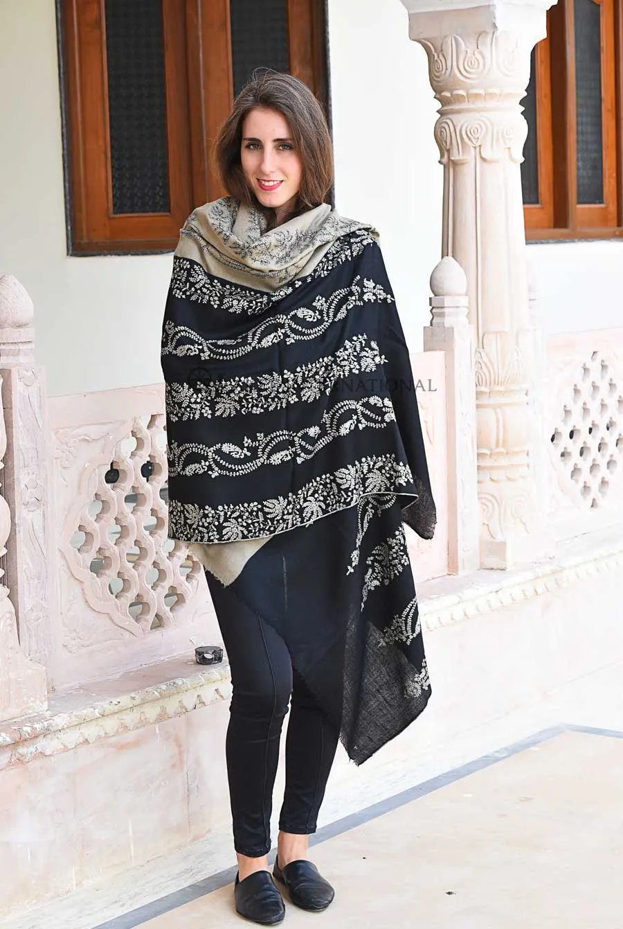 Aabroo Embroidery Luxury Pashmina Shawl | Akee International